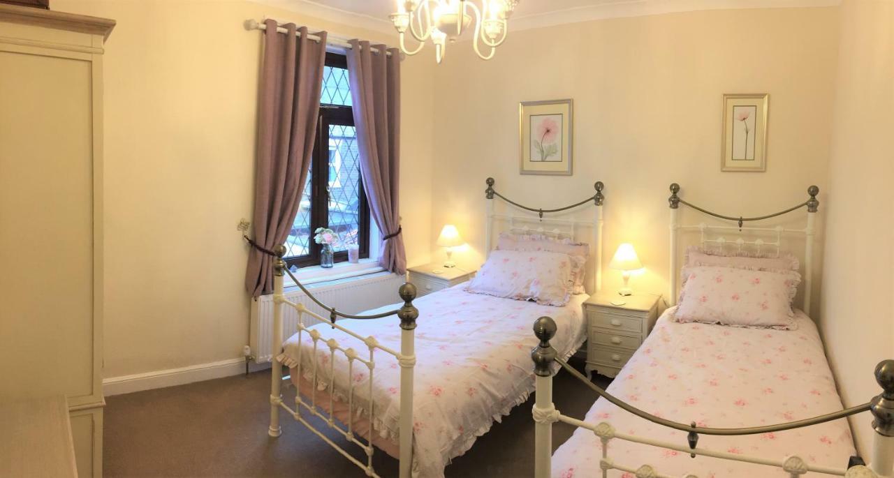 Browns Holiday Cottage 파일리 외부 사진